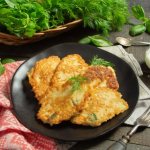 Драники с курицей — сочные картофельные оладьи на скорую руку