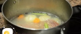 Смотрите как приготовить гороховый суп с копченостями