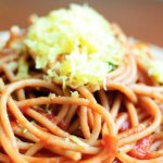 Spaghetti with basil and tomatoes