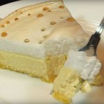 Творожный пирог «слезы ангела»: пример порционной подачи